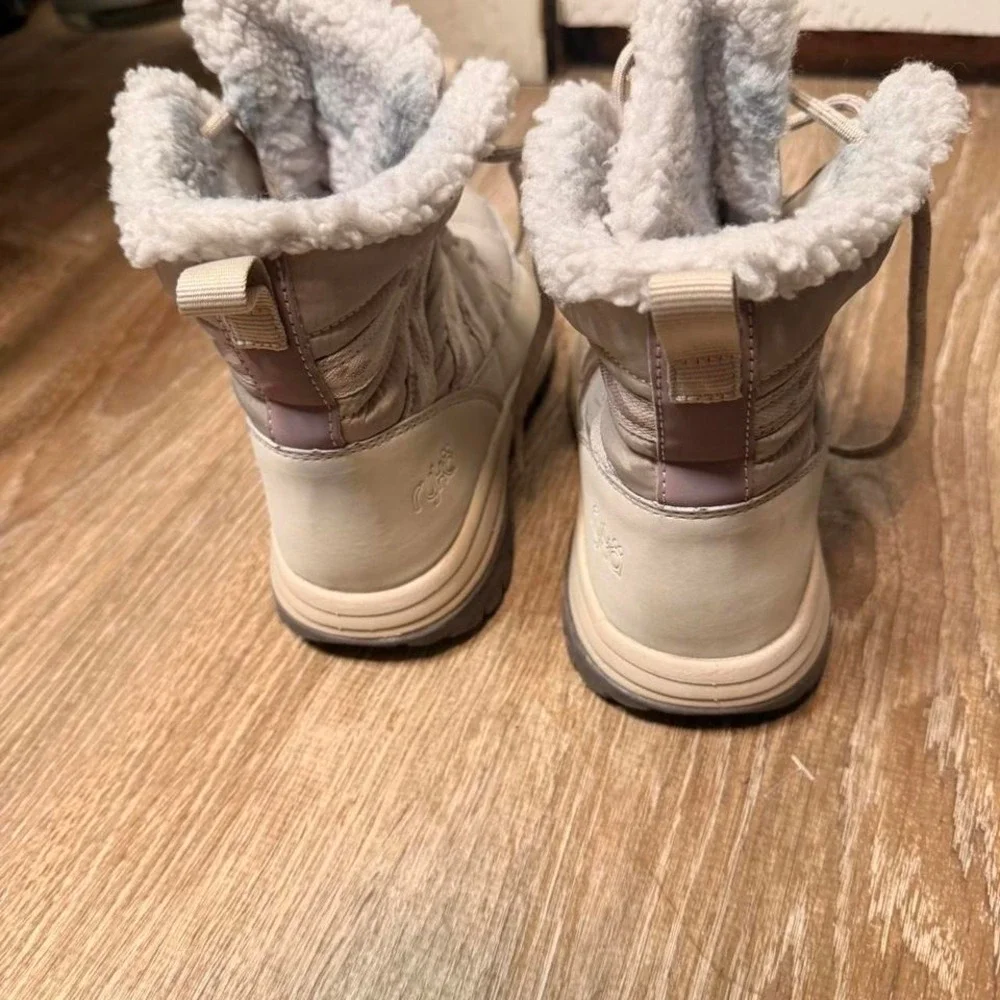 Ryka Akron Womens Beige Quilted Faux Fur Winter Snow Boots Size 6M